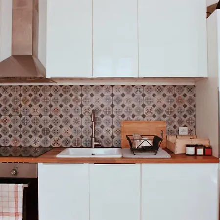 2 With Terrace Near Ocean *