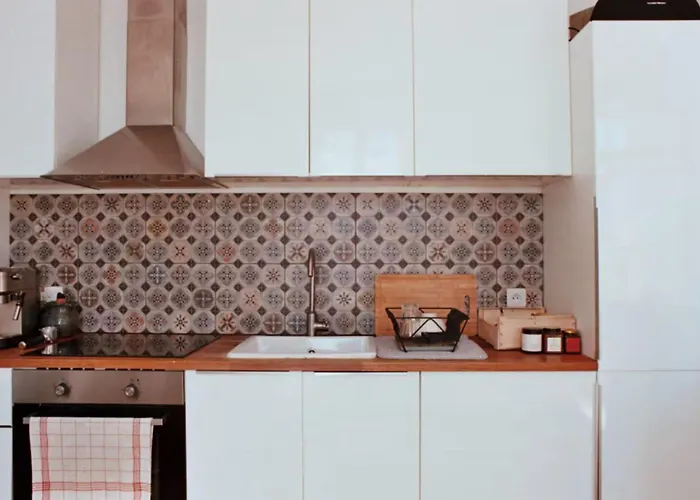 2 With Terrace Near Ocean *